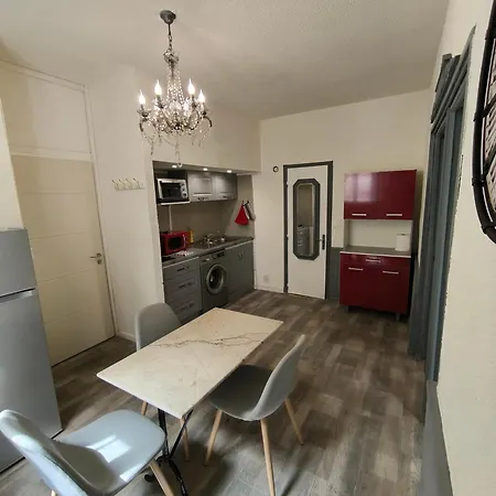 Chaleureux Dans Le Centre De Apartamento *