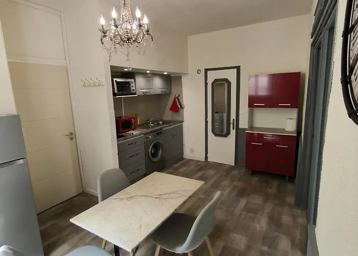 Chaleureux Dans Le Centre De Apartmán *